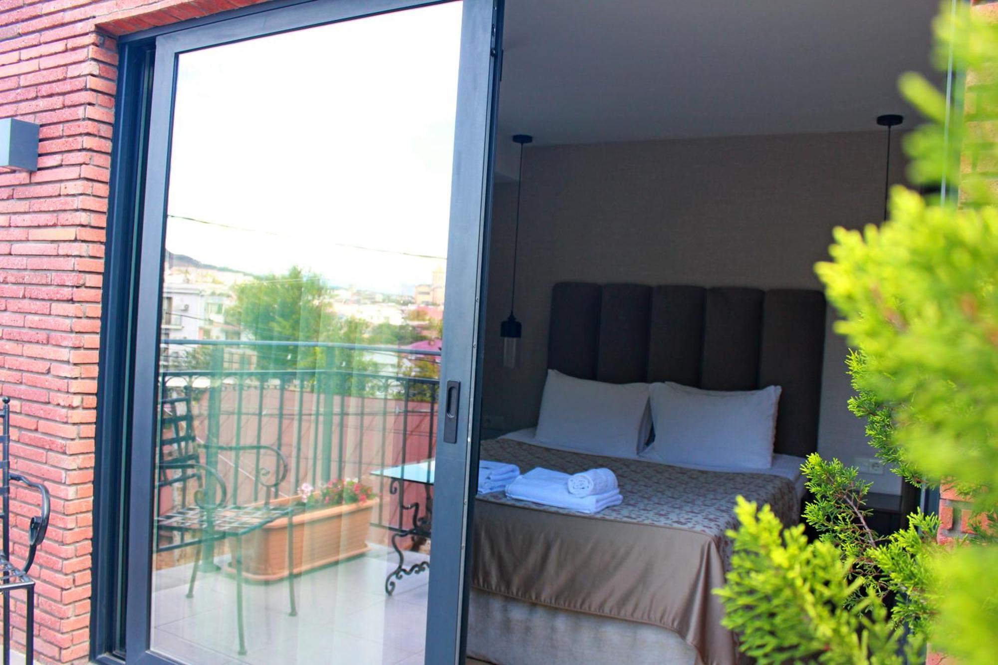Hotel Winoterra Tbilisi Eksteriør billede