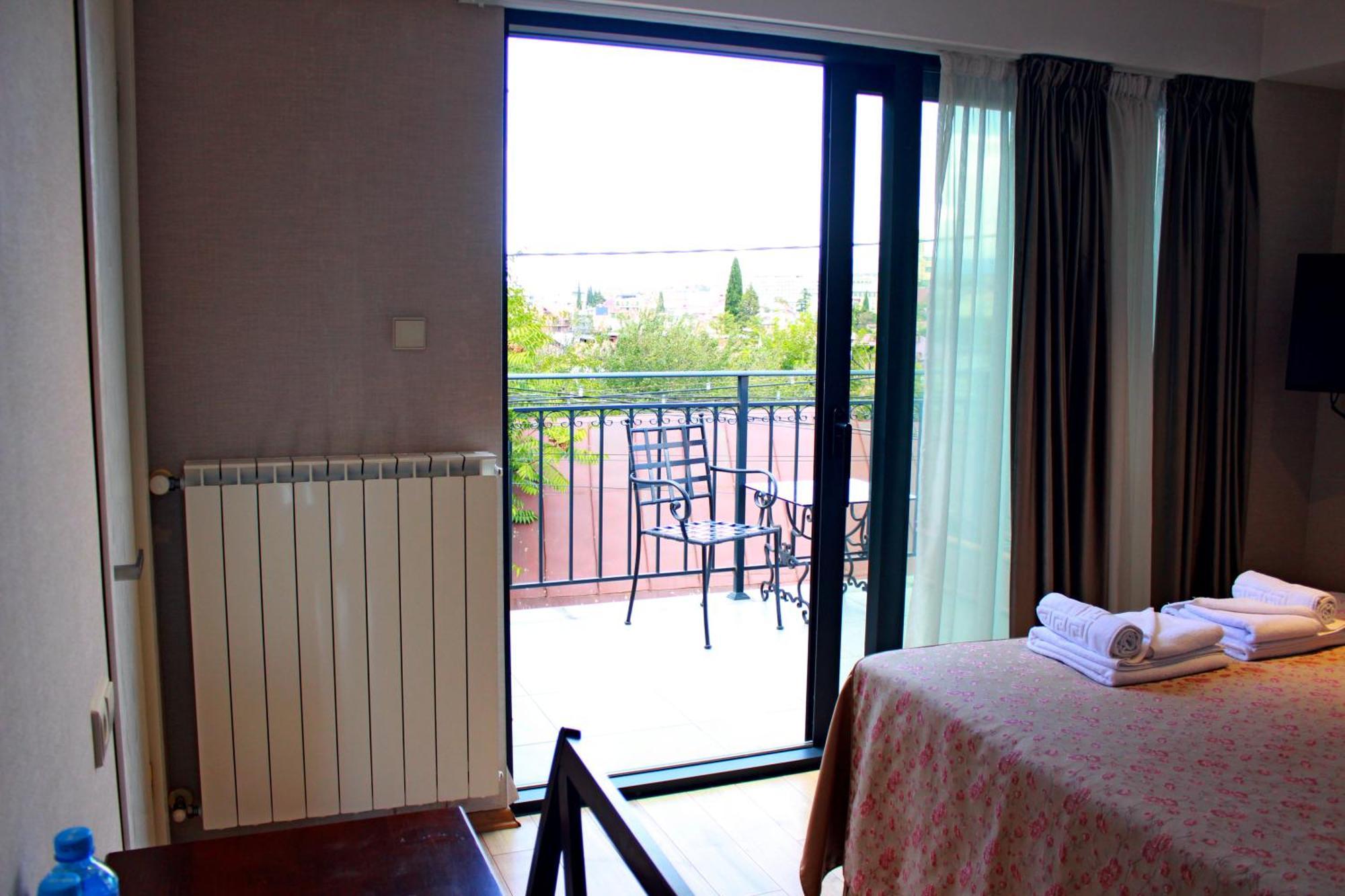 Hotel Winoterra Tbilisi Eksteriør billede